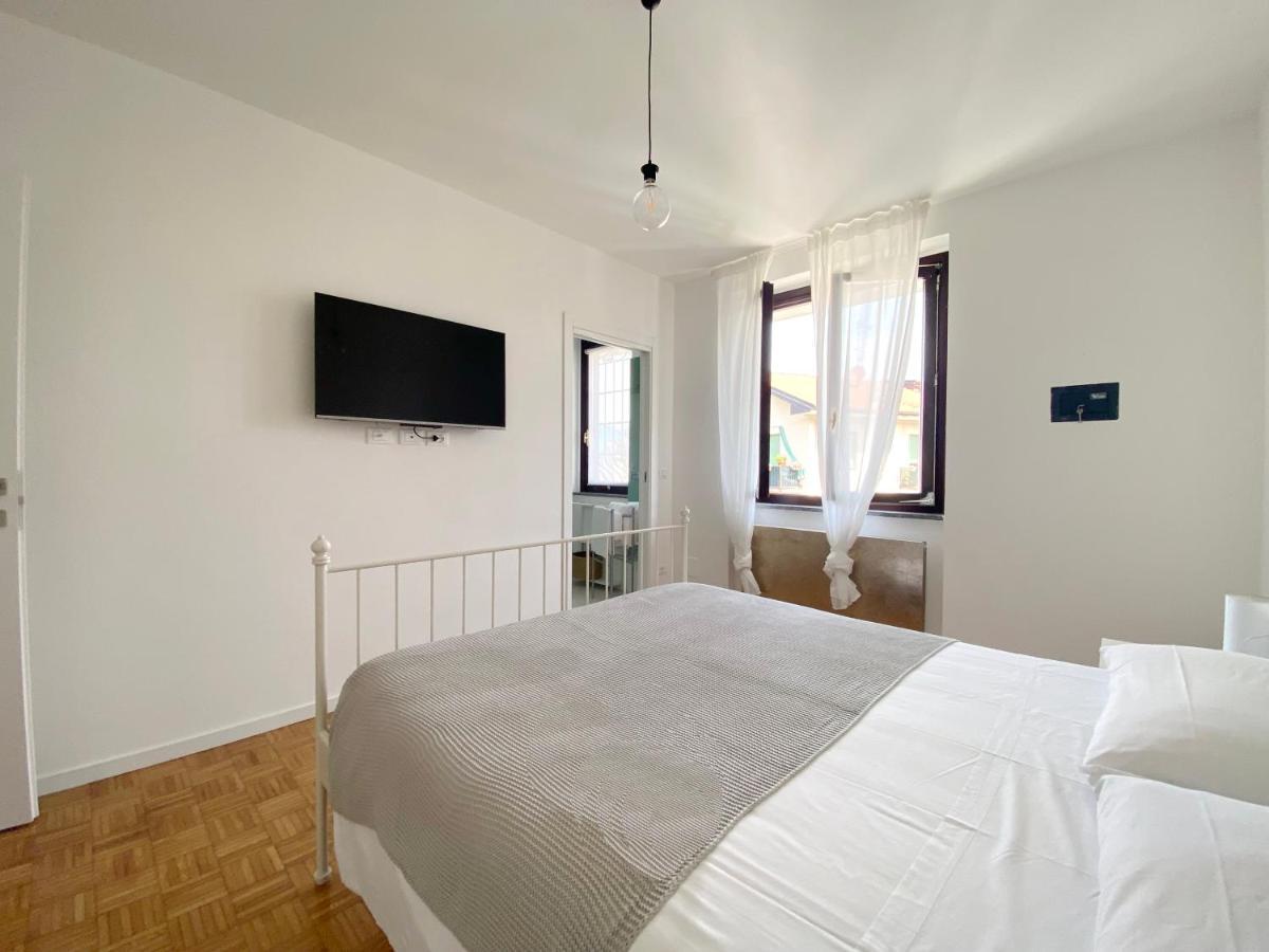 Lovingstresa 2 Brand New Apartment Esterno foto